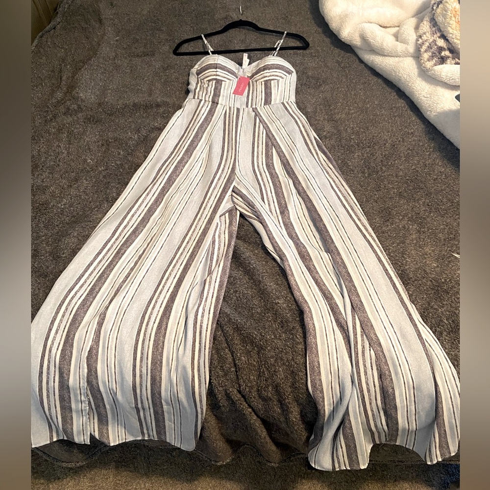Xhilaration corset jumpsuit. Size small, NWT.